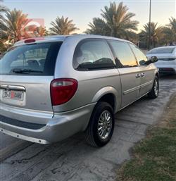 Chrysler Town and Country
